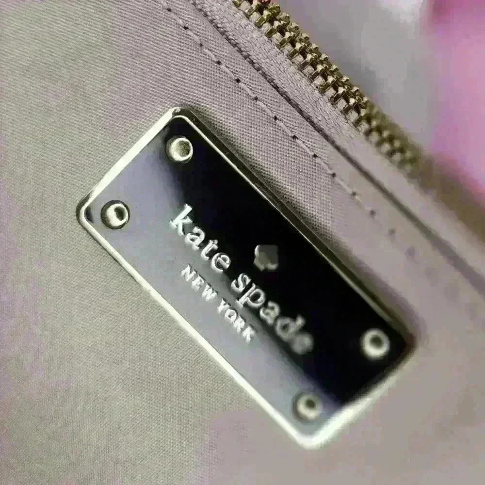 KATE SPADE WRIST WALLET - Picture 3 of 6